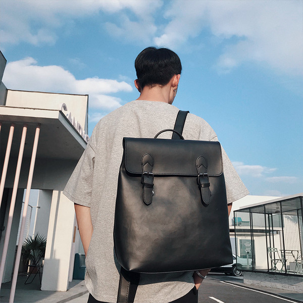 Meeste nahast pandlaga seljakott – kahes värvitoonis