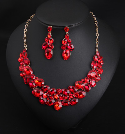 Γυναικείο μοντέρνο σετ κολιέ και σκουλαρίκια