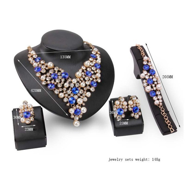 Μοντέρνο γυναικείο σετ κολιέ με βραχιόλι και δαχτυλίδι με διακοσμητικές πέτρες