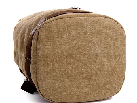 Tekstiilist meeste seljakott kirjadega