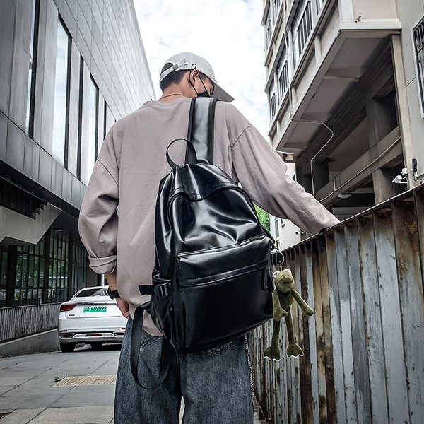 Uue mudeli laiade rihmadega nahast meeste seljakott