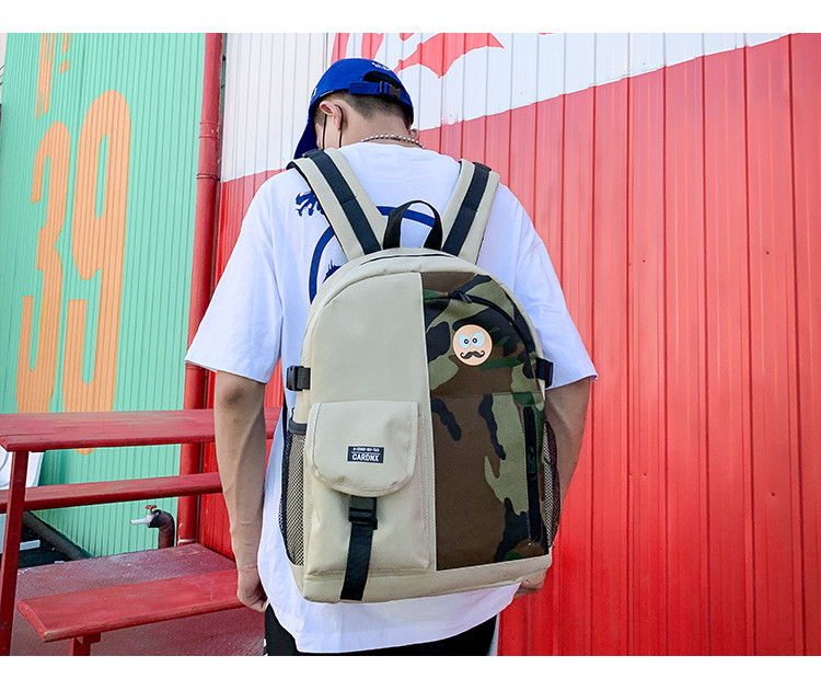 Modern textil hátizsák zsebekkel - férfiaknak és nőknek egyaránt