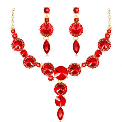 Stílusos női nyaklánc és hosszú fülbevaló szett díszkövekkel