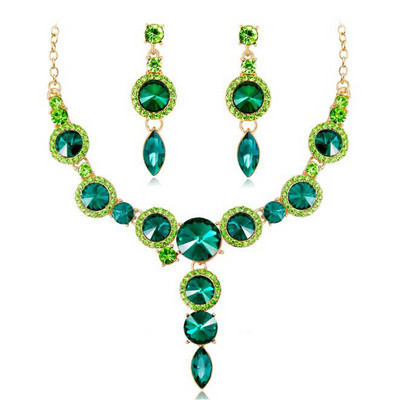 Stílusos női nyaklánc és hosszú fülbevaló szett díszkövekkel