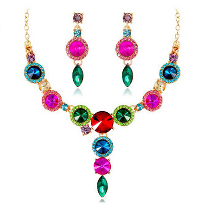 Stílusos női nyaklánc és hosszú fülbevaló szett díszkövekkel