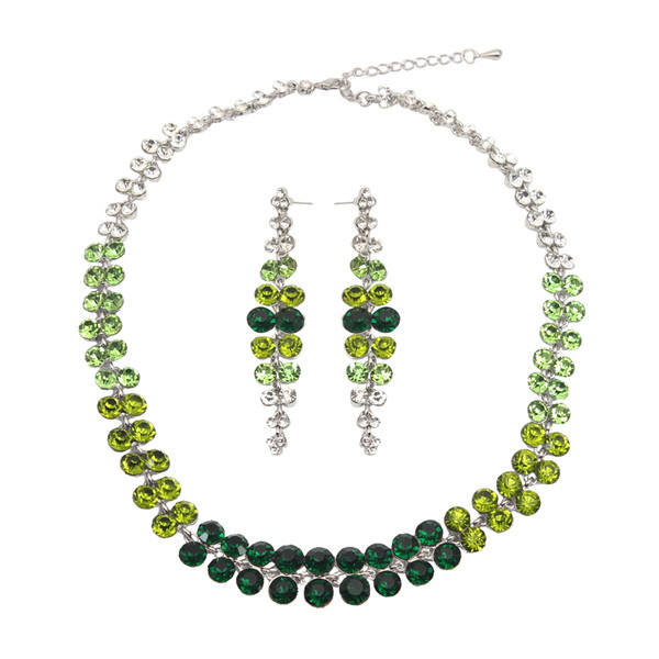 Stiilne dekoratiivkividega kaelakee ja pikkade kõrvarõngaste komplekt