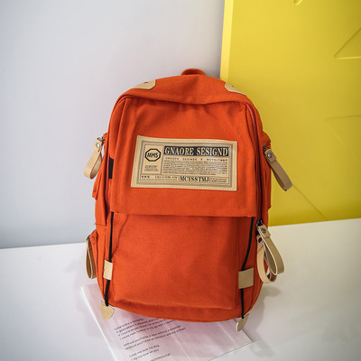 Modern férfi hátizsák pántokkal - retro stílusú