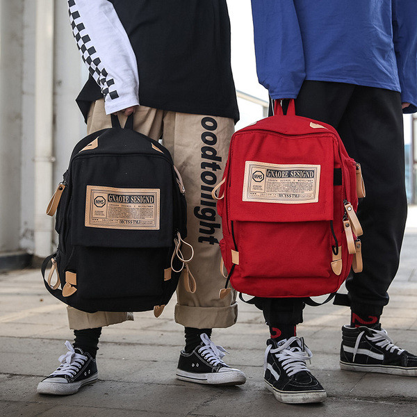 Modern férfi hátizsák pántokkal - retro stílusú