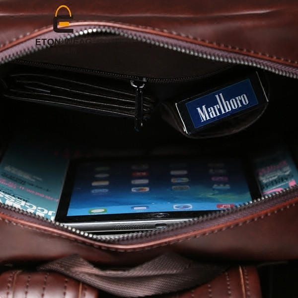 Retro stílusú férfi bőr hátizsák zsebbel