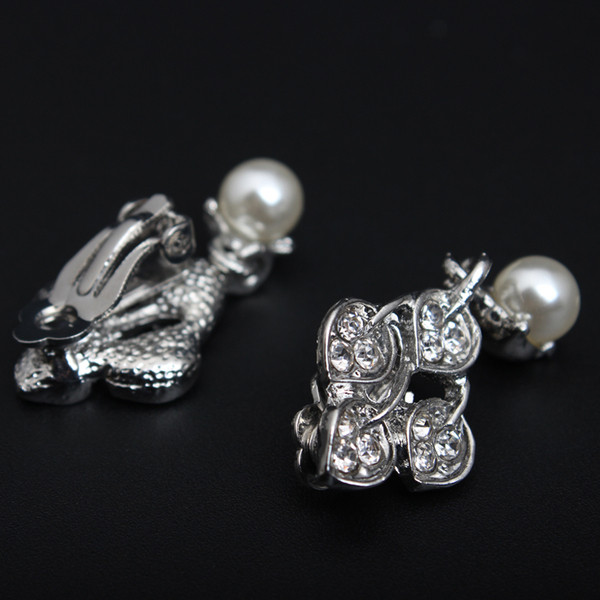 Γυναικείο κομψό σετ κολιέ και σκουλαρίκια με πέτρες