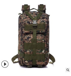 Sportski ruksak s maskirnim uzorkom