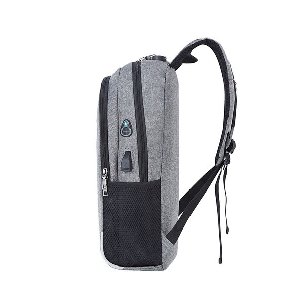 Férfi napi hátizsák zsebekkel és cipzárral négy színben