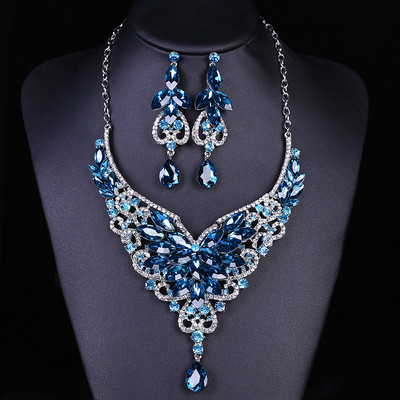 Stiilne dekoratiivkividega kaelakee ja kõrvarõngaste komplekt