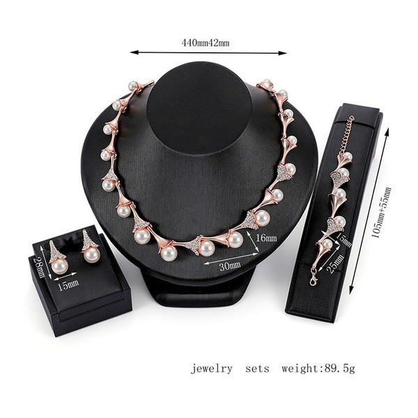 Praegune naiste komplekt käevõru kaelakee ja pärlitega kõrvarõngad