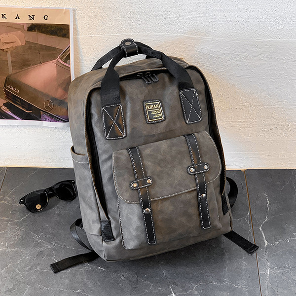 Ανδρικό έκο δερμάτινο σακίδιο με έμβλημα και φερμουάρ