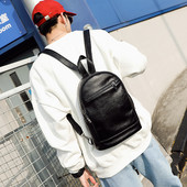 Meeste mustast nahast lukuga seljakott