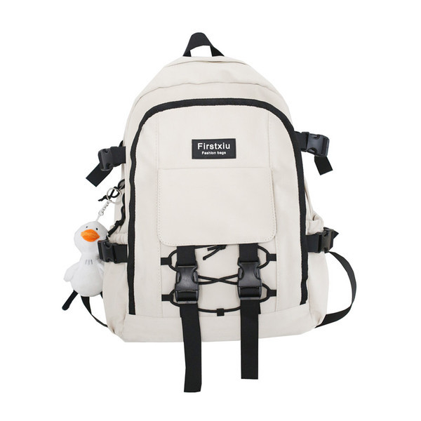 Alkalmi férfi hátizsák 3D elemmel és cipzárral