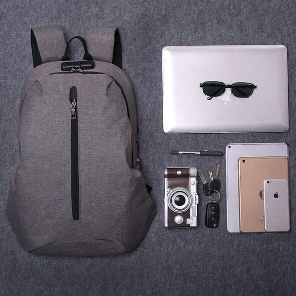 Moodne tõmblukuga reisimiseks sobiv meeste seljakott