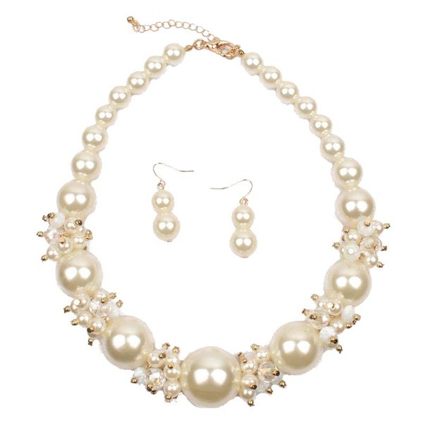 Σύγχρονο γυναικείο σετ κολιέ και σκουλαρίκια με πέρλες