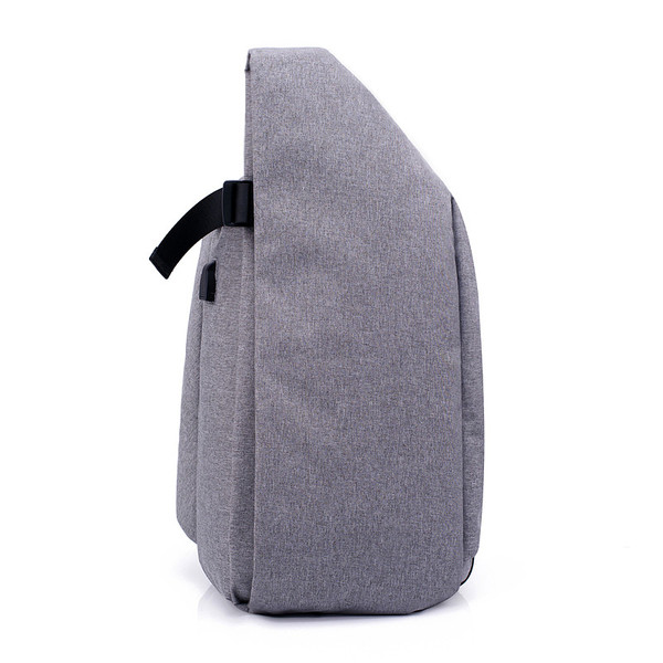 Ανδρικό σακίδιο με φαρδύ λουράκι - κατάλληλο για σπορ