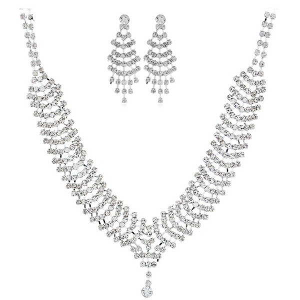 Γυναικείο κομψό σετ σκουλαρίκια και κολιέ με διακοσμητικές πέτρες