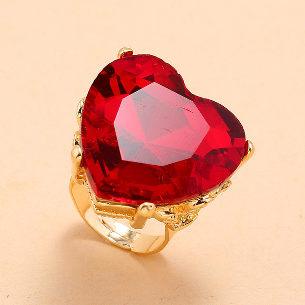 Γυναικείο καθημερινό δαχτυλίδι σε σχήμα καρδιάς με πέτρες