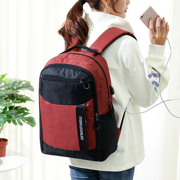 Νέομοντέλο  ανδρικό σακίδιο με τσέπες και φερμουάρ