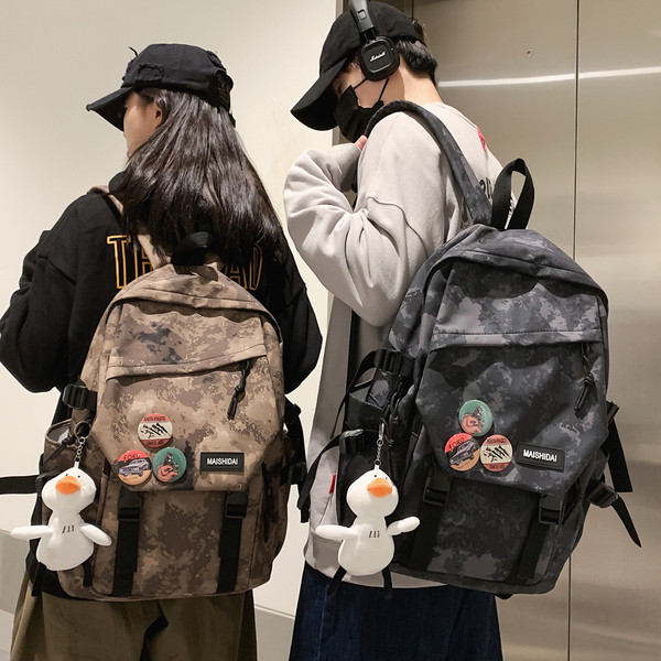 Moodne meeste kamuflaaž-seljakott 3D-elemendiga