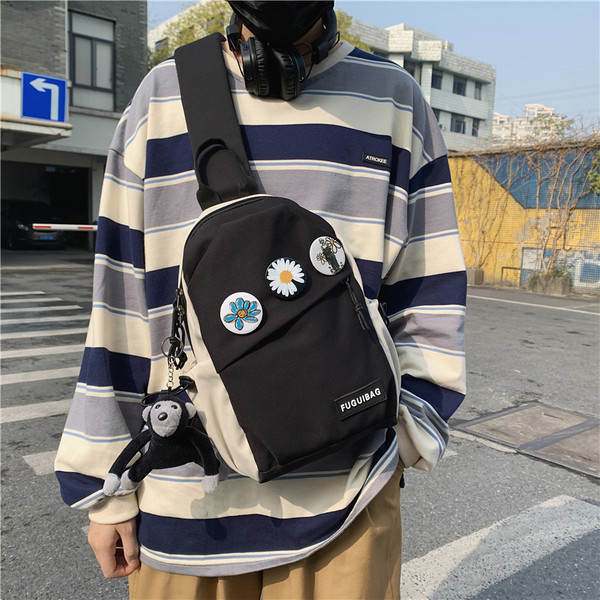 Modern férfi hátizsák 3D elemmel és elülső zsebbel