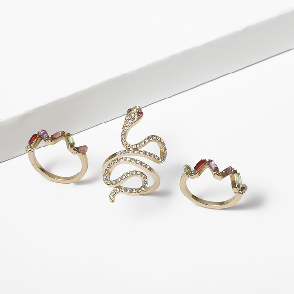 Moderni set od tri ženska prstena s kamenčićima