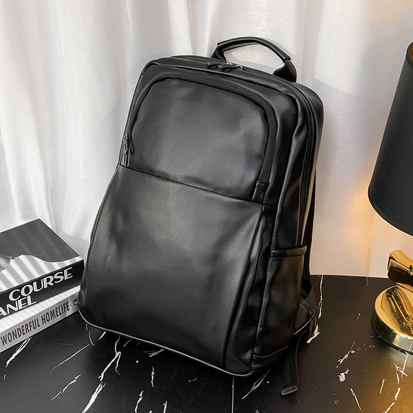 Ανδρικό έκο δερμάτινο σακίδιο σε μαύρο χρώμα