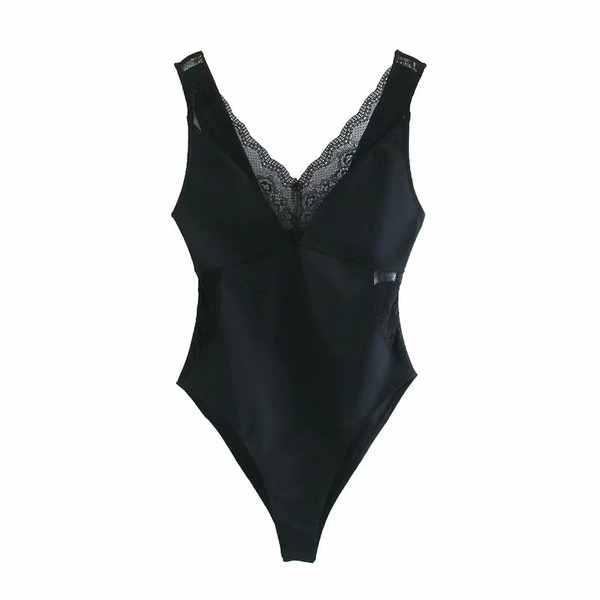 Kaasaegne naiste keha spits-kaelusega ja pitsiga