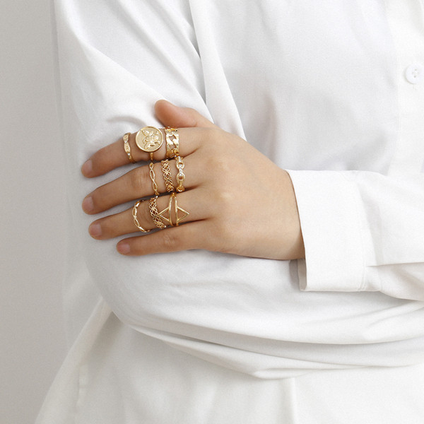 Moodne naiste igapäevane üheksast sõrmust koosnev komplekt