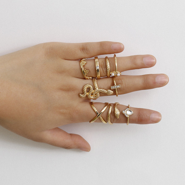 Γυναικείο μοντέρνο σετ εννέα δαχτυλιδιών