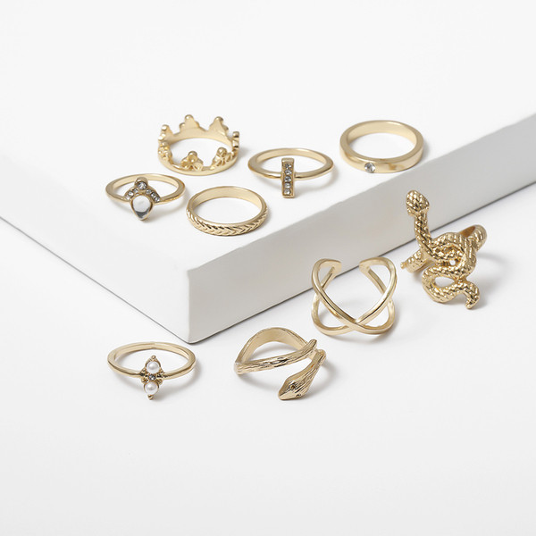 Γυναικείο μοντέρνο σετ εννέα δαχτυλιδιών