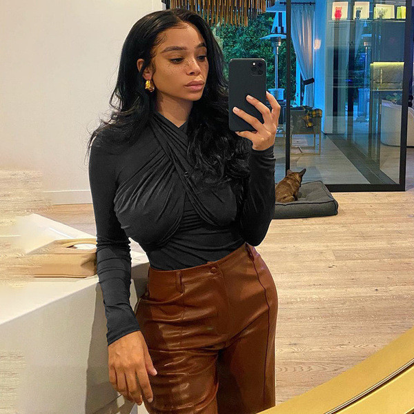 Stílusos női test hosszú ujjú három színben