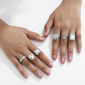 Stiilne naiste komplekt kuuest dekoratiivkividega sõrmusest