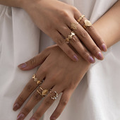 Γυναικείο σετ οκτώ δαχτυλιδιών με πέτρες