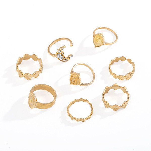 Γυναικείο σετ οκτώ δαχτυλιδιών με πέτρες