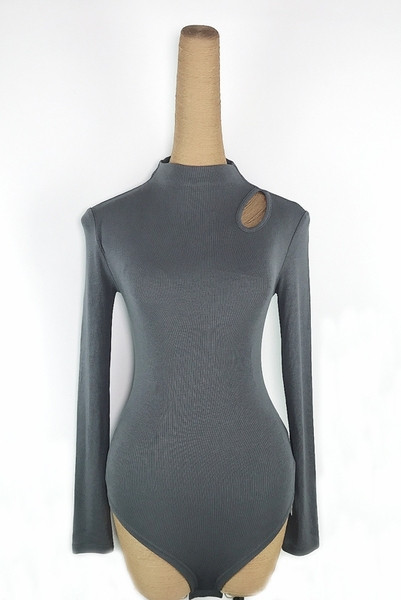 Uus madala kraega naiste body mudel