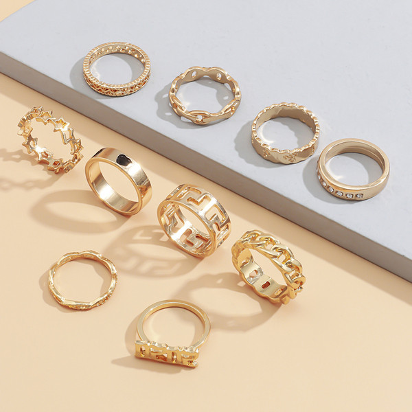 Γυναικείο σετ από δέκα γυναικεία δαχτυλίδια 
