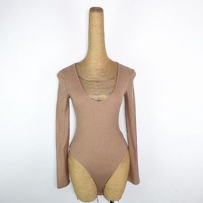 Γυναικείοκλασικό μοντέλο  κορμάκι με οβάλ λαιμόκοψη