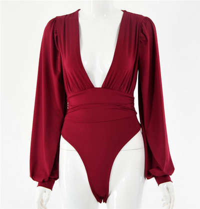 Sügava kaelusega naiste kehapluus