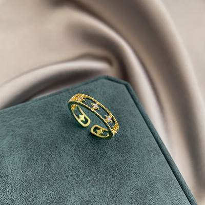 Καθημερινό γυναικείο δαχτυλίδι κλασικό μοντέλο με διακοσμητικές πέτρες