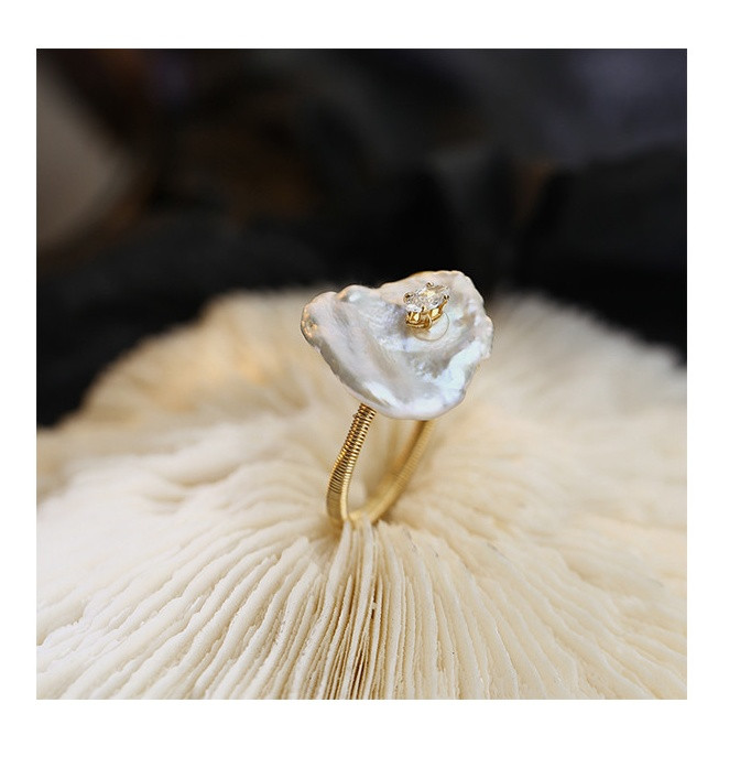 Μοντέρνο γυναικείο δαχτυλίδι κλασικό λεπτό μοντέλο