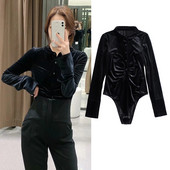 Νέο μοντέλο γυναικείου βελούδινο κορμάκι σε μαύρο χρώμα