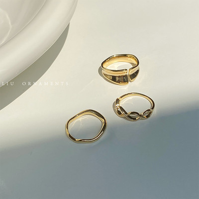 Jelenlegi három női gyűrűből álló szett sima modell