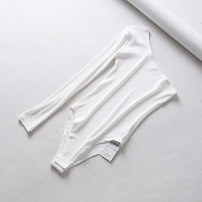 Naiste ühe varrukaga tavaline mudel