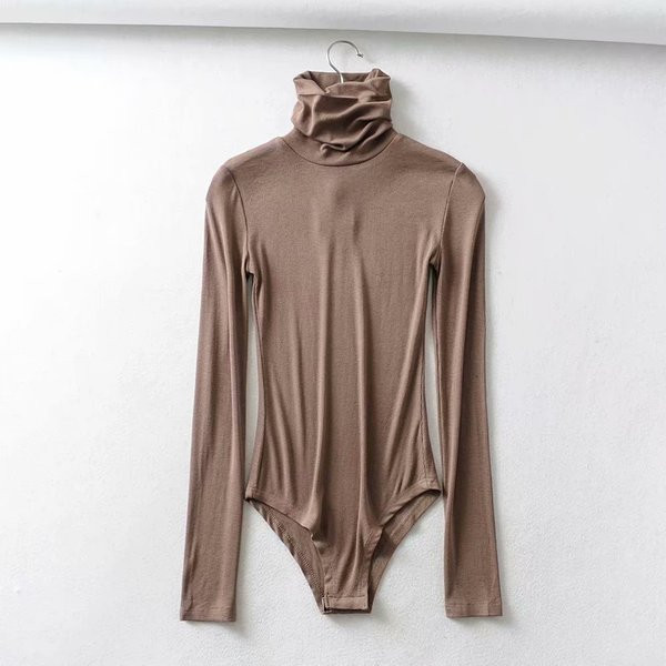 Γυναικείο  κορμάκι κλασικό μοντέλο με ψηλό κολάρο