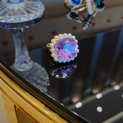 Μοντέρνο γυναικείο δαχτυλίδι - τρία μοντέλα με πέρλες